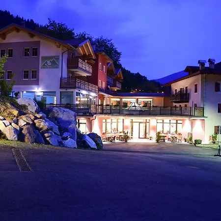 Hotel Alpen Garten Margherita 4*